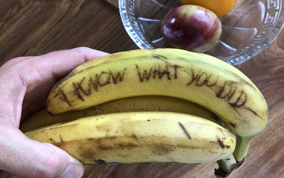 Gruselige Nachrichten auf Bananen?!
