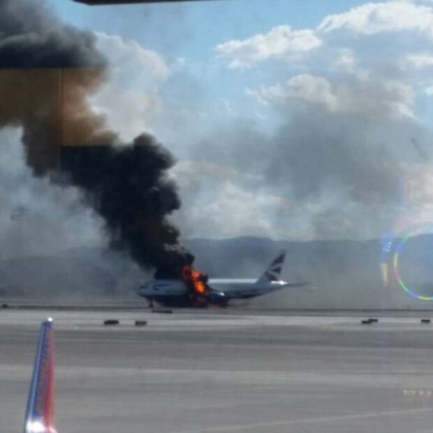 Boeing geriet direkt vor dem Start in Brand
