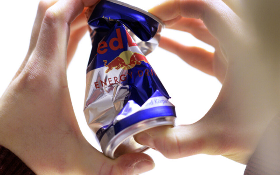 EU will Red Bull unter 18 verbieten