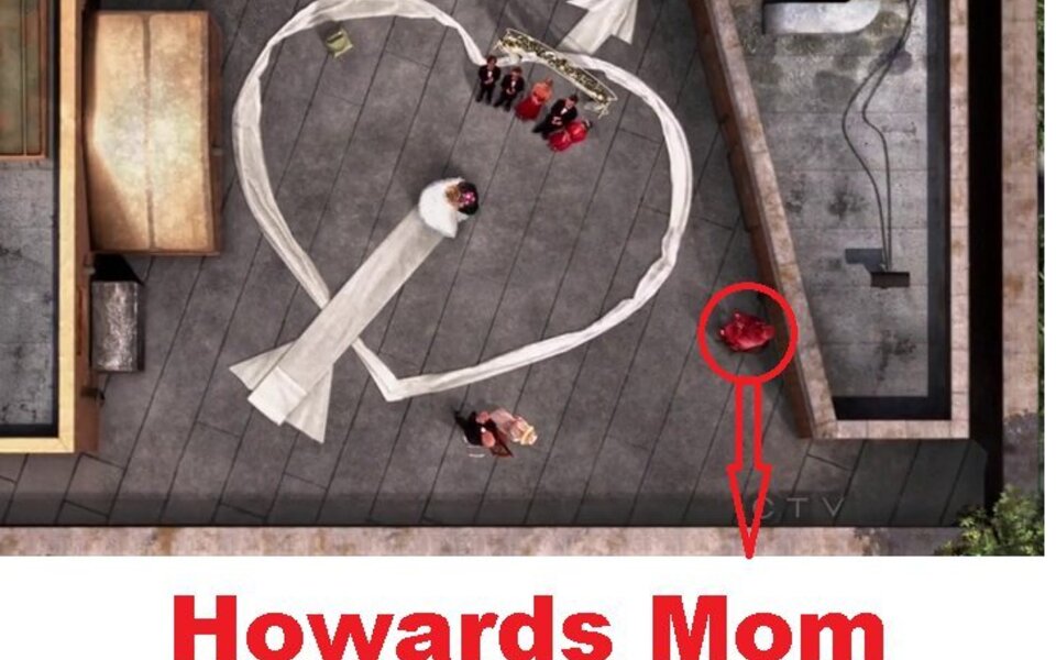 howards mum2 wiki.jpg