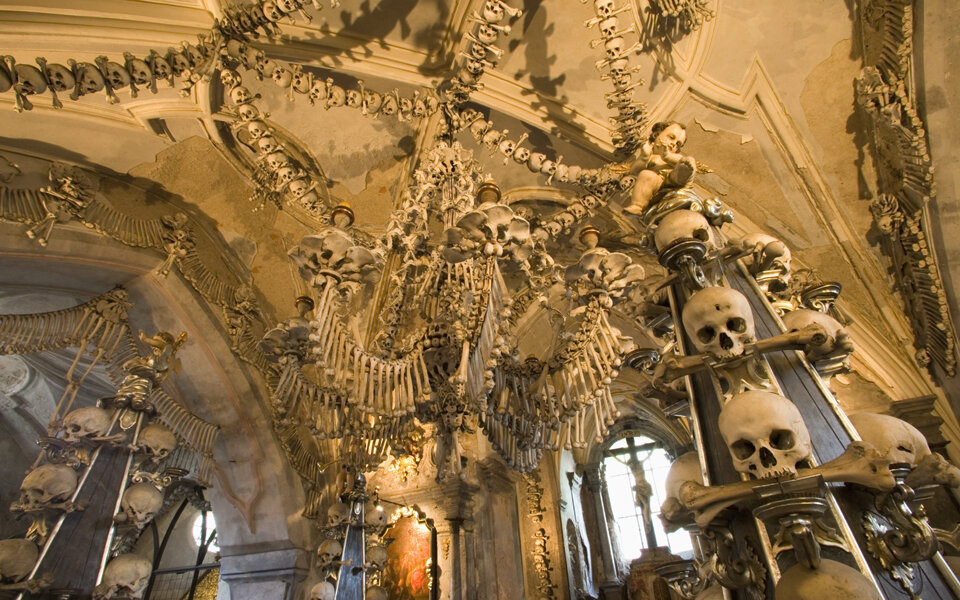 Das ist Tschechiens Knochen-Kirche