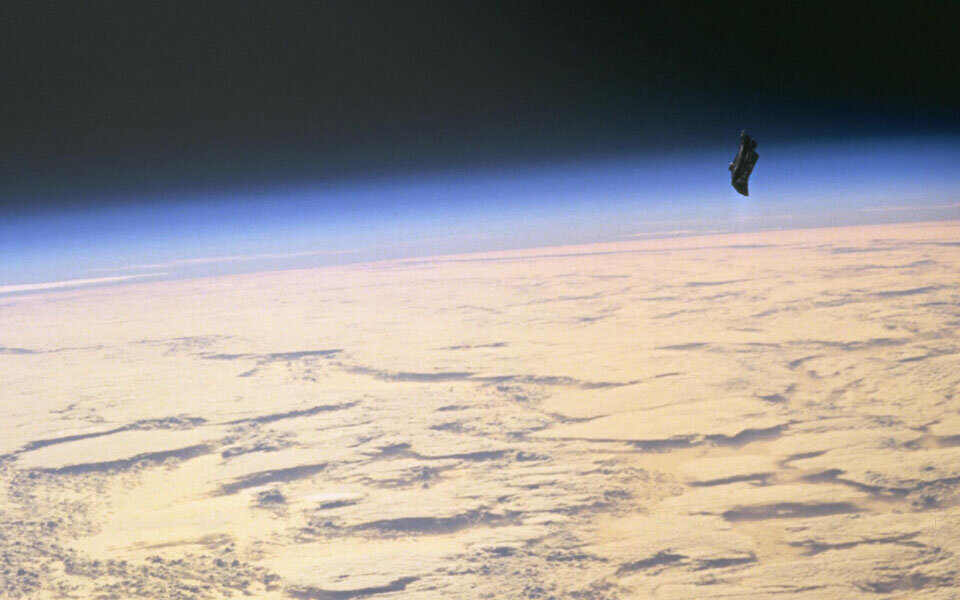 Alien-Satellit 'Black Knight' fotografiert