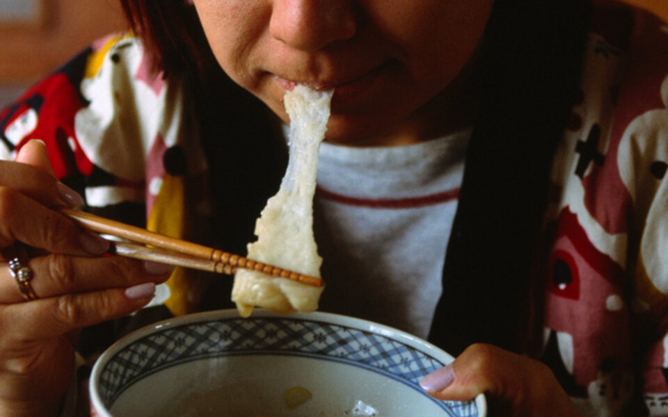 Neun Menschen ersticken an Reiskuchen