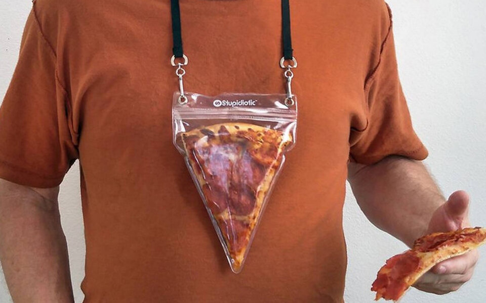 Die Pizza-Halskette lässt euch nie im Stich