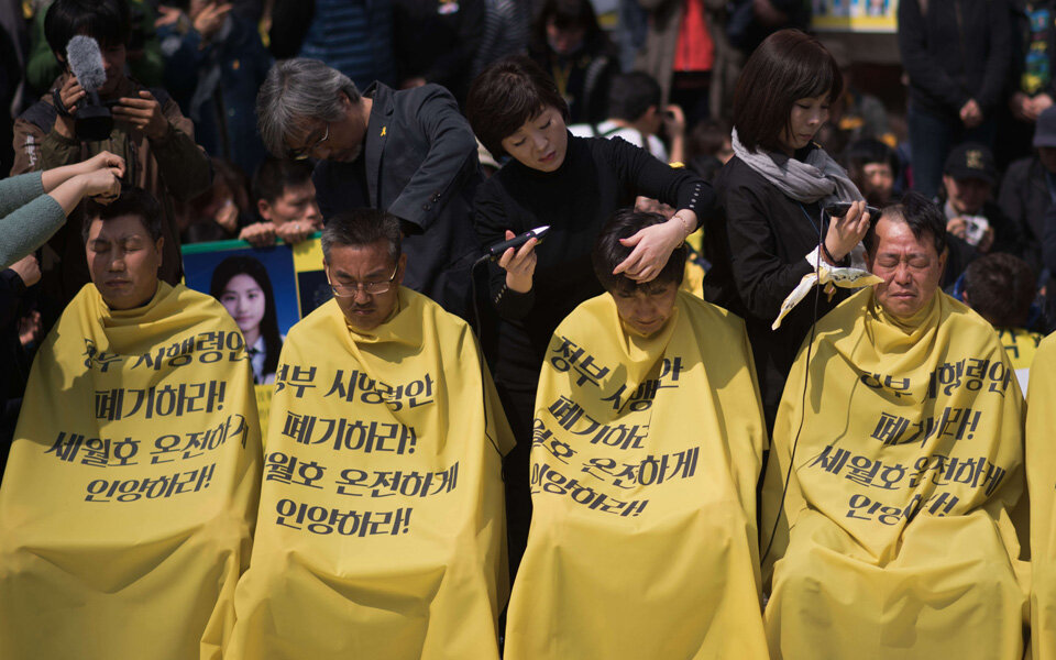 Sewol-Protest: Angehörige rasierten Haare ab
